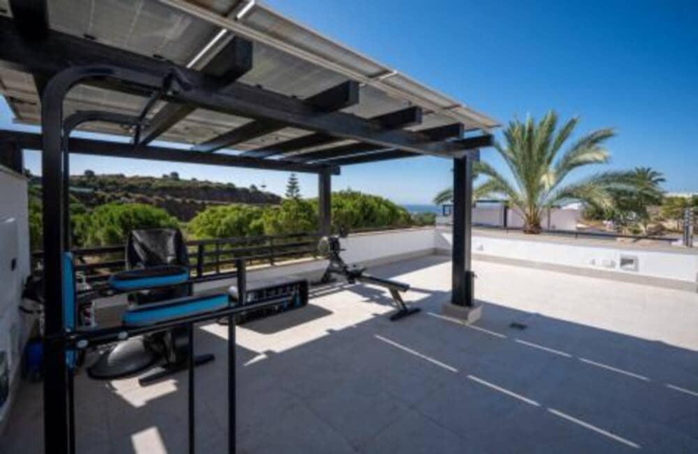 3 soveværelse Byhus til salg i Marbella med swimmingpool garage - € 895.000 (Ref: 9410373)