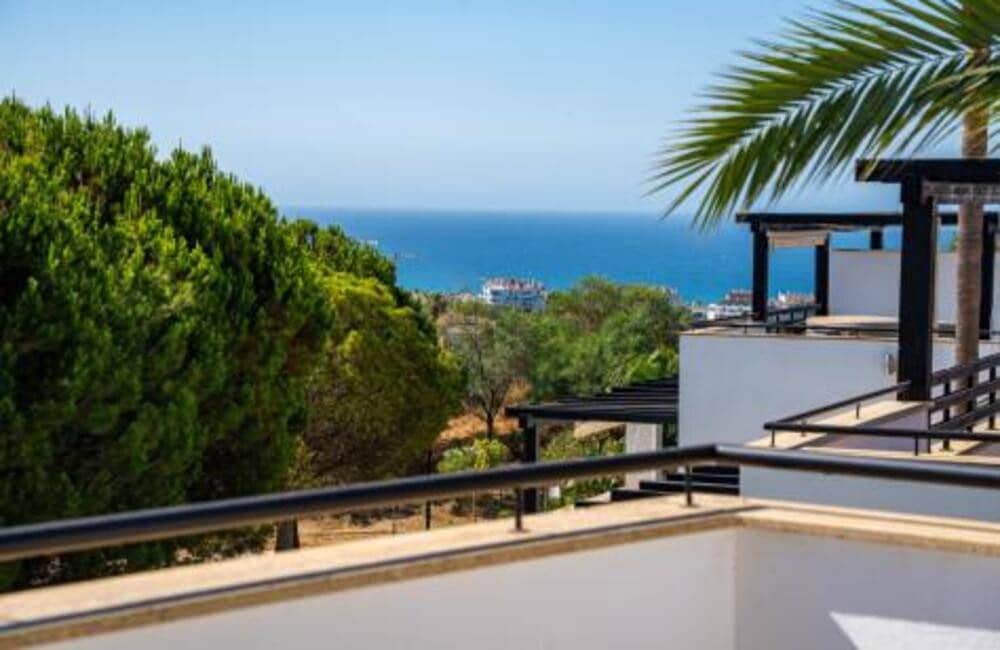 3 soveværelse Byhus til salg i Marbella med swimmingpool garage - € 895.000 (Ref: 9410373)