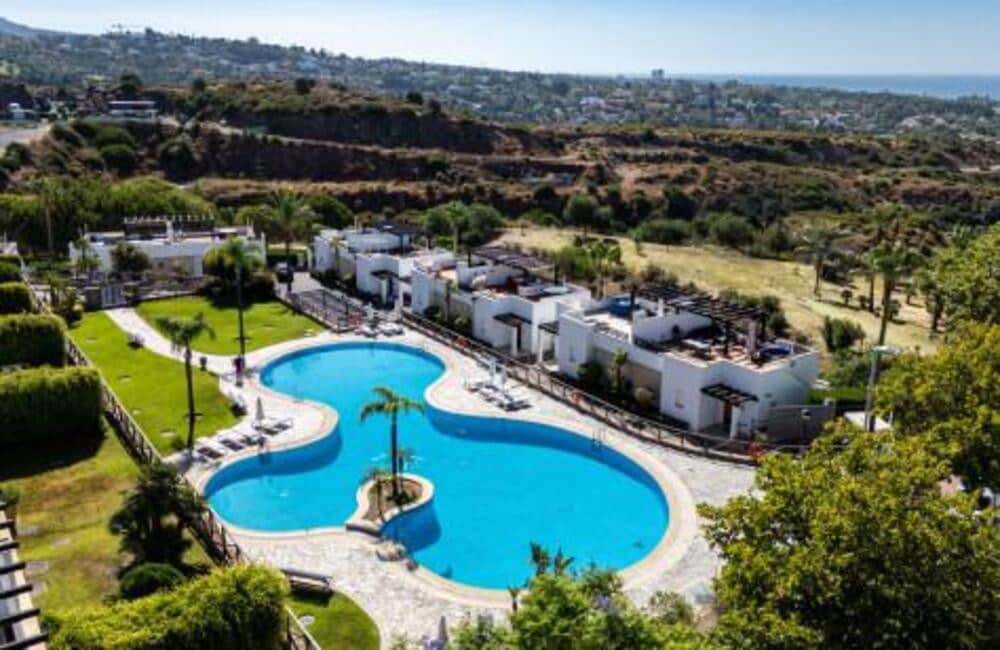 3 soveværelse Byhus til salg i Marbella med swimmingpool garage - € 895.000 (Ref: 9410373)