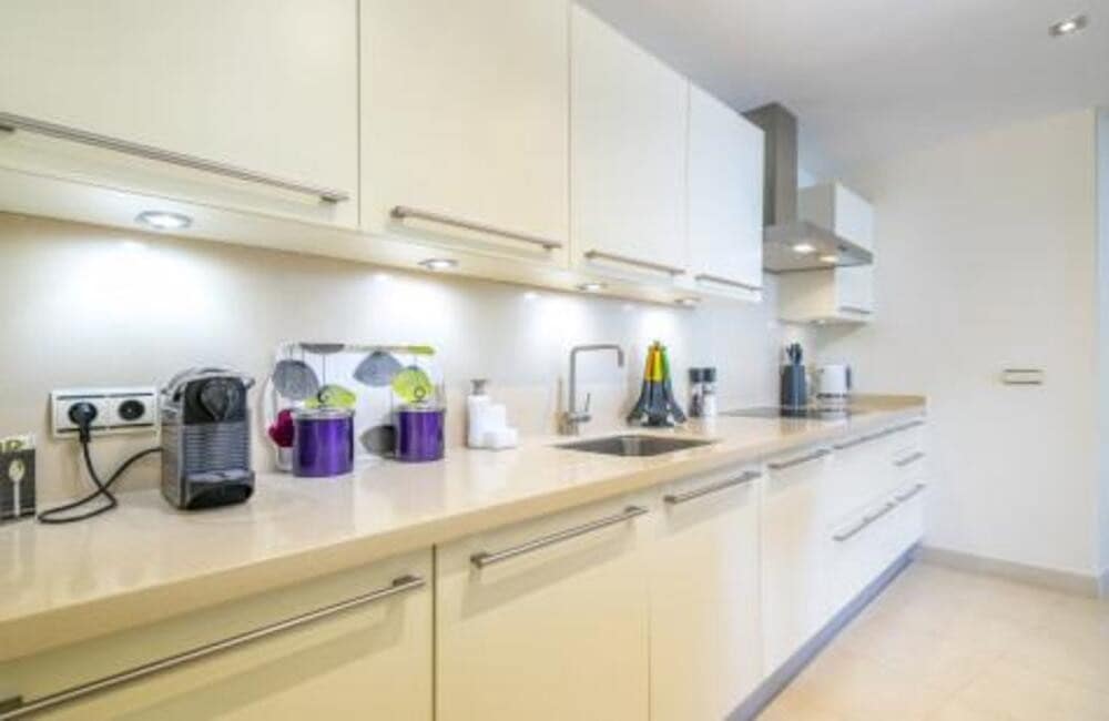 2 sypialnia Apartament na sprzedaż w Marbella z basenem garażem - 469 000 € (Ref: 9410374)