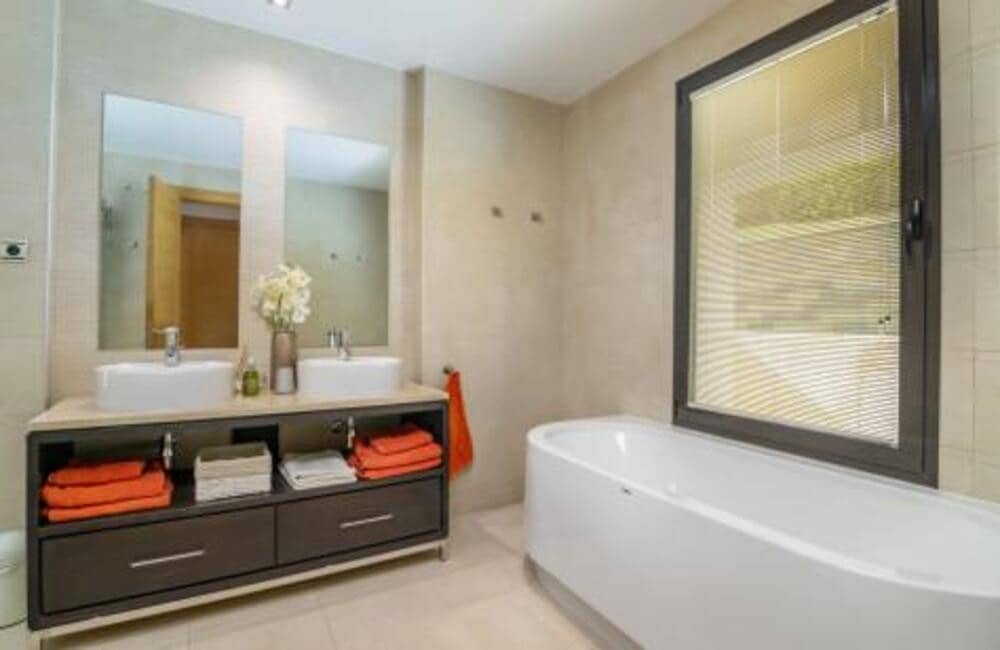 2 sypialnia Apartament na sprzedaż w Marbella z basenem garażem - 469 000 € (Ref: 9410374)