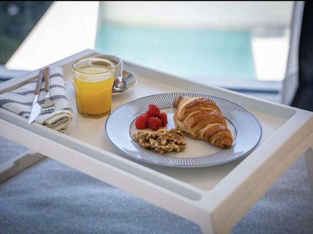 3 soverom Villa til leie i Nueva Andalucia med svømmebasseng garasje - € 10 000 (Ref: 9413452)