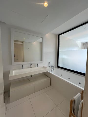 3 makuuhuone Kattohuoneisto vuokrattavana paikassa El Paraíso, Benahavís mukana uima-altaan 
autotalli - 4 500 € (Ref: 9415676)