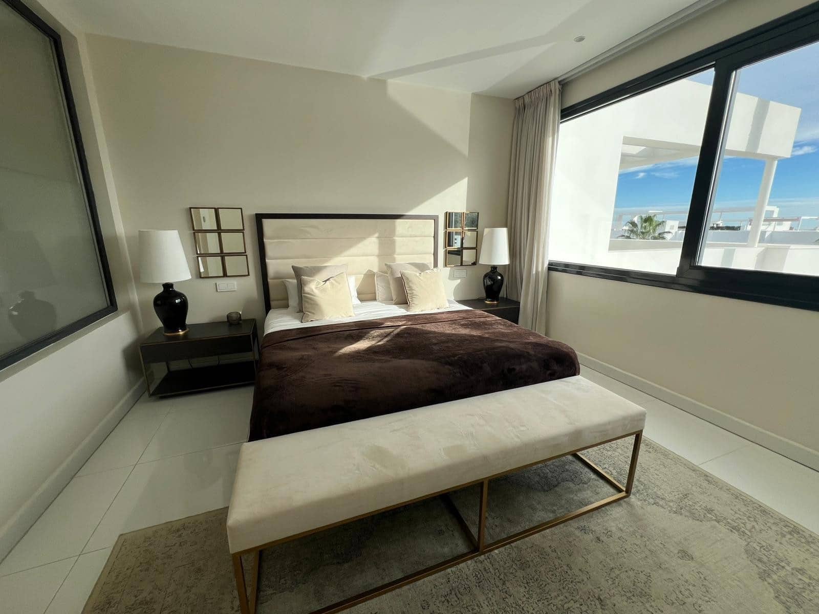 3 soveværelse Penthouse til leje i Benahavis med swimmingpool garage - € 4.500 (Ref: 9415676)