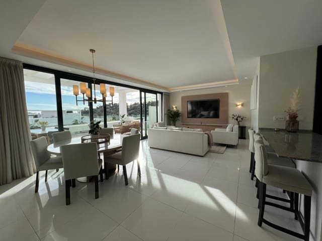 3 makuuhuone Kattohuoneisto vuokrattavana paikassa El Paraíso, Benahavís mukana uima-altaan 
autotalli - 4 500 € (Ref: 9415676)