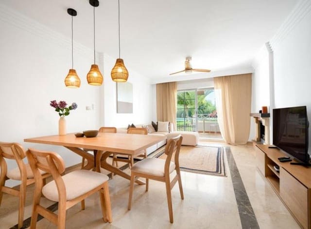 3 chambre Appartement à vendre à Río Real, Marbella avec piscine garage - 498 000 € (Ref: 9415677)