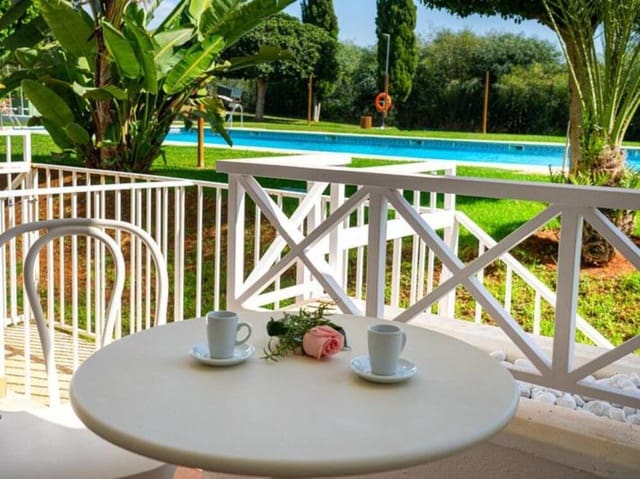 3 chambre Appartement à vendre à Río Real, Marbella avec piscine garage - 498 000 € (Ref: 9415677)
