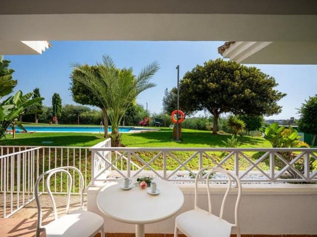 3 chambre Appartement à vendre à Río Real, Marbella avec piscine garage - 498 000 € (Ref: 9415677)
