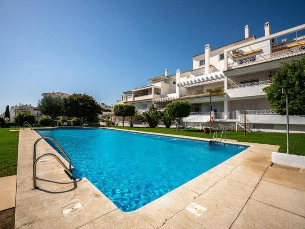 3 soverom Leilighet til salgs i Marbella med svømmebasseng garasje - € 498 000 (Ref: 9415677)