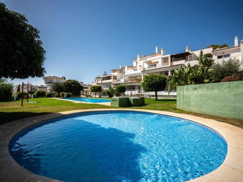 3 soverom Leilighet til salgs i Marbella med svømmebasseng garasje - € 498 000 (Ref: 9415677)