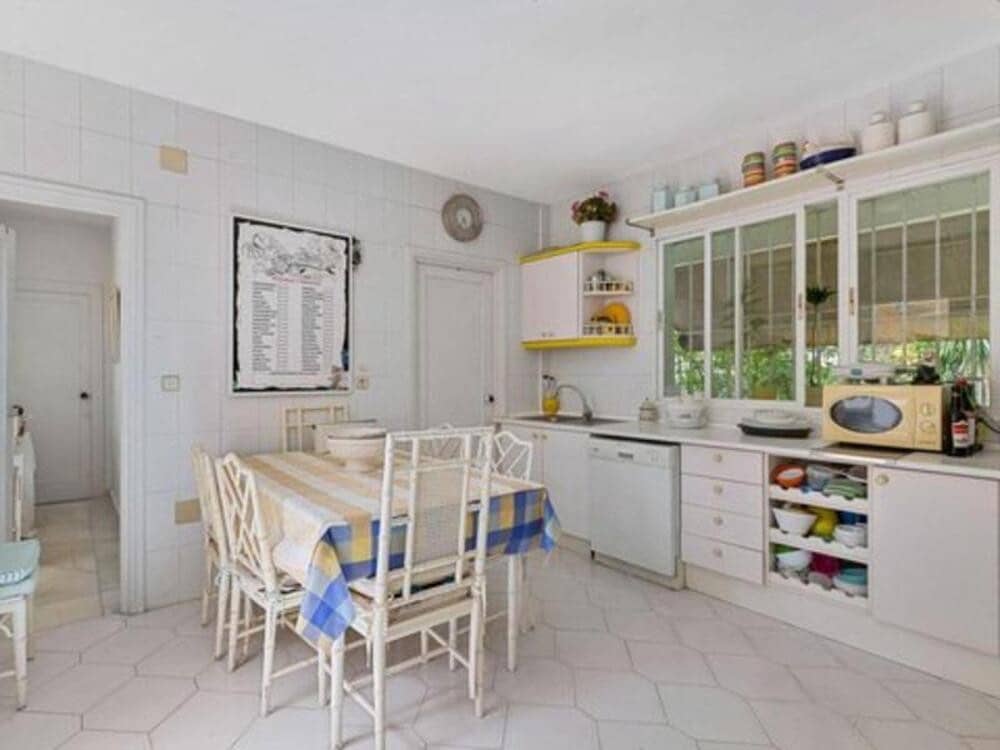 5 soveværelse Villa til salg i Marbella med swimmingpool garage - € 1.750.000 (Ref: 9415678)