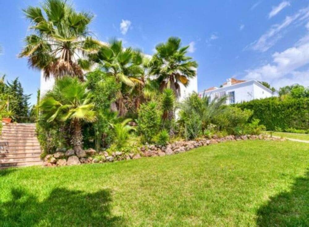 5 soveværelse Villa til salg i Marbella med swimmingpool garage - € 1.750.000 (Ref: 9415678)