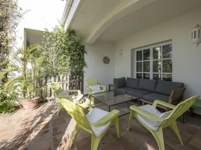 3 chambre Maison de Ville à vendre à Selwo, Estepona avec piscine garage - 520 000 € (Ref: 9415679)