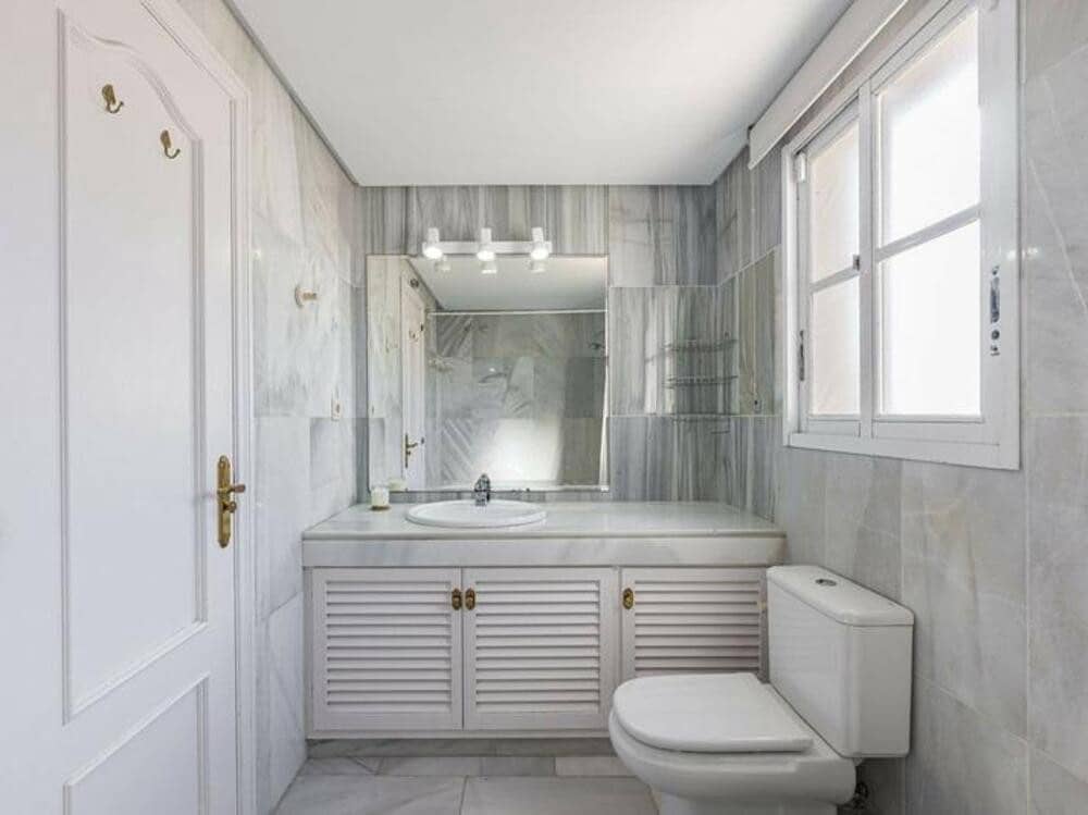 3 Zimmer Haus zu verkaufen in New Golden Mile mit Pool Garage - 520.000 € (Ref: 9415679)