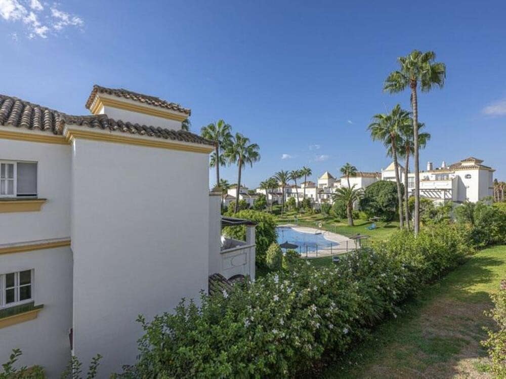 3 Zimmer Haus zu verkaufen in New Golden Mile mit Pool Garage - 520.000 € (Ref: 9415679)
