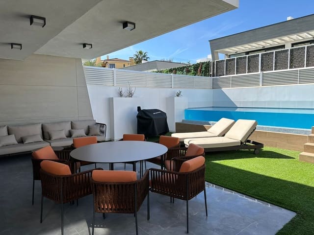 3 makuuhuone Omakotitalo vuokrattavana paikassa Puerto Banus, Marbella mukana uima-altaan 
autotalli - 10 000 € (Ref: 9419381)