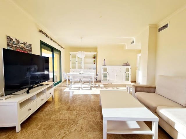 Apartamento de 3 habitaciones en Nueva Alcántara, Marbella en venta con piscina garaje - 595.000 € (Ref: 9426726)