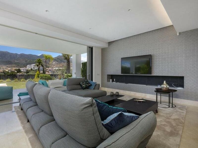 3 makuuhuone Huvila vuokrattavana paikassa Marbella mukana uima-altaan 
autotalli - 8 500 € (Ref: 9429608)