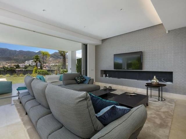 3 camera da letto Villa da affittare in Río Real, Marbella con piscina garage - 8.500 € (Rif: 9429608)