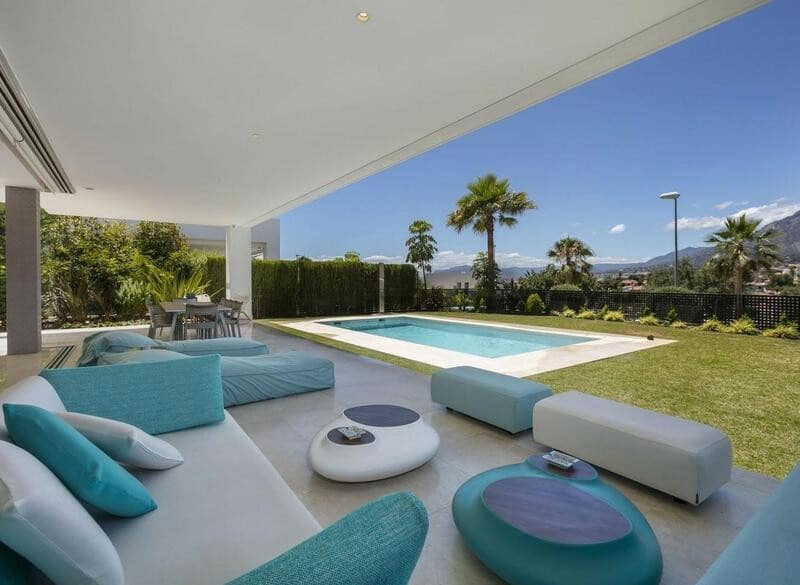 3 makuuhuone Huvila vuokrattavana paikassa Marbella mukana uima-altaan 
autotalli - 8 500 € (Ref: 9429608)