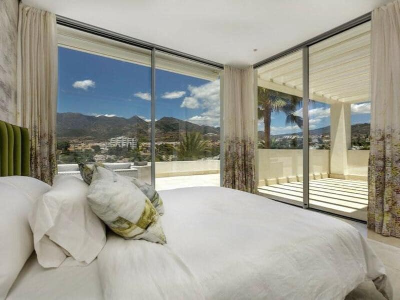 3 makuuhuone Huvila vuokrattavana paikassa Marbella mukana uima-altaan 
autotalli - 8 500 € (Ref: 9429608)