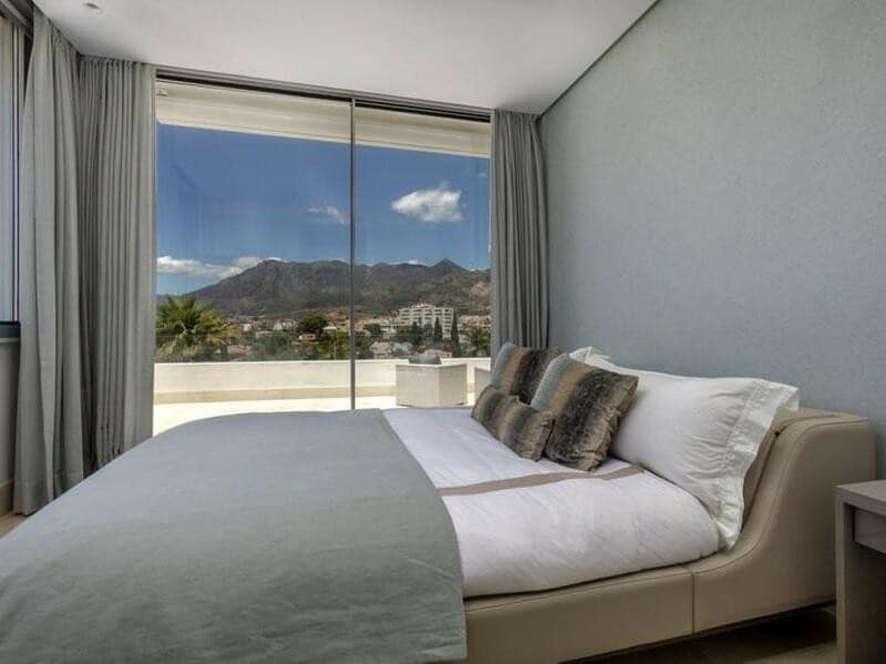 3 makuuhuone Huvila vuokrattavana paikassa Marbella mukana uima-altaan 
autotalli - 8 500 € (Ref: 9429608)