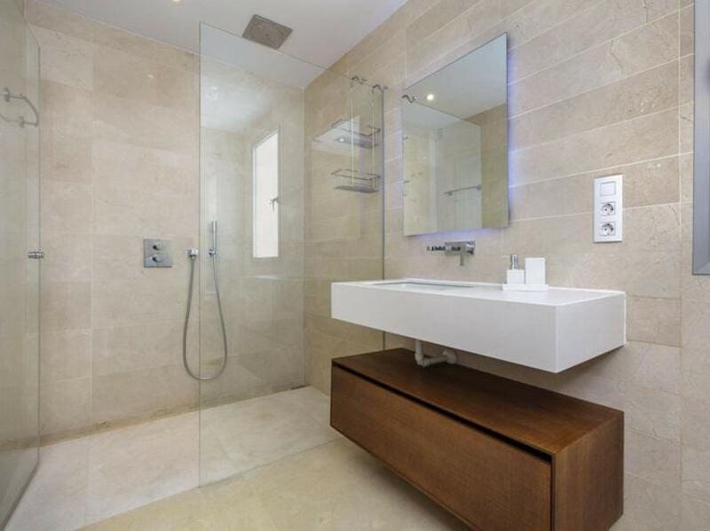 3 makuuhuone Huvila vuokrattavana paikassa Marbella mukana uima-altaan 
autotalli - 8 500 € (Ref: 9429608)