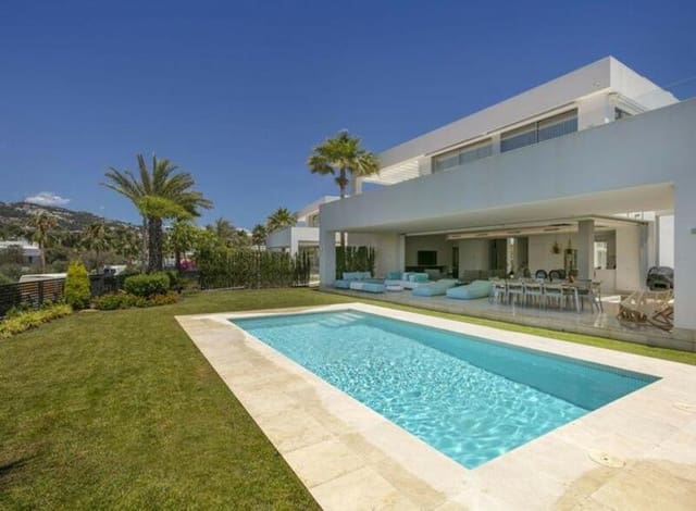 3 sypialnia Willa do wynajęcia w Río Real, Marbella z basenem garażem - 9 000 € (Ref: 9429608)