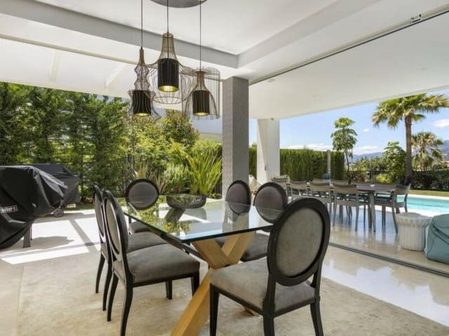 3 sypialnia Willa do wynajęcia w Río Real, Marbella z basenem garażem - 9 000 € (Ref: 9429608)