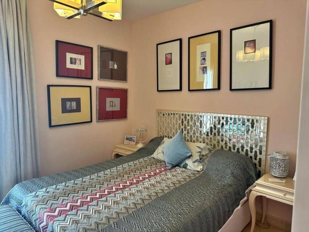 5 soveværelse Semi-Rækkehus til leje i Estepona med swimmingpool garage - € 4.500 (Ref: 9432831)