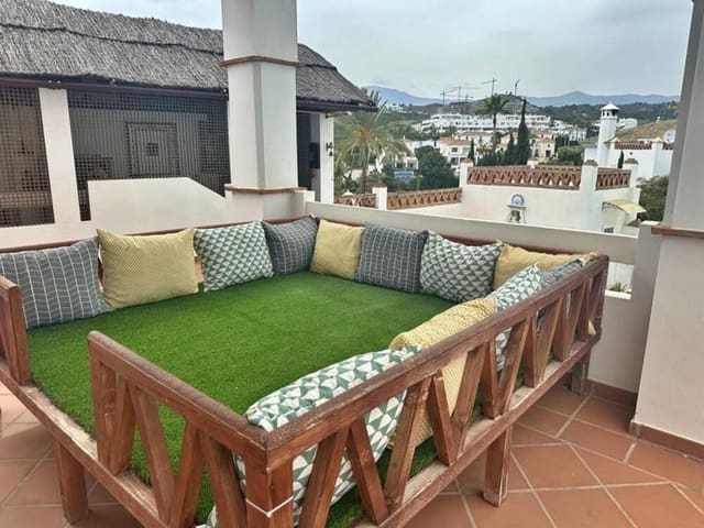 5 camera da letto Villetta Bifamiliare da affittare in La Concha - Resina Golf, Estepona con piscina garage - 4.500 € (Rif: 9432831)