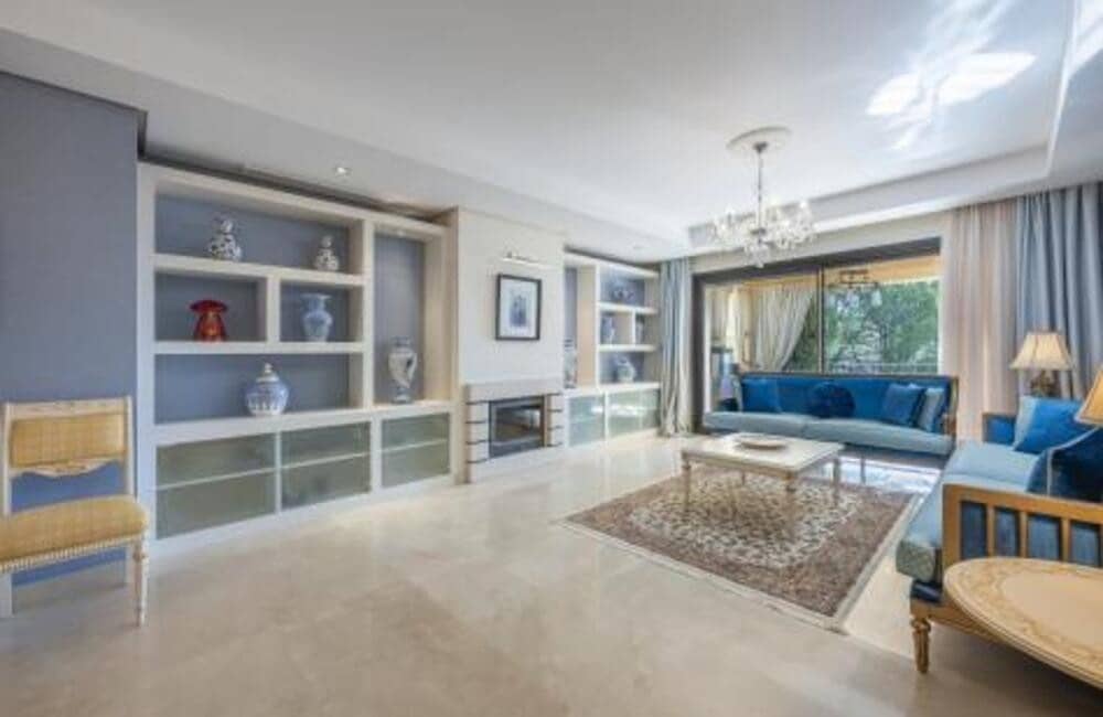 3 quarto Apartamento para venda em Benahavis com piscina garagem - 1 500 000 € (Ref: 9436613)