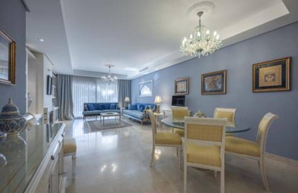 3 quarto Apartamento para venda em Benahavis com piscina garagem - 1 500 000 € (Ref: 9436613)