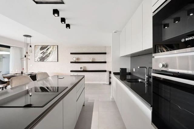 3 camera da letto Appartamento da affittare in La Concha - Resina Golf, Estepona - 3.000 € (Rif: 9436615)