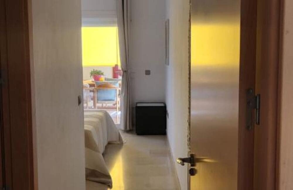 2 slaapkamer Appartement te huur in Benahavis met zwembad - € 2.000 (Ref: 9439040)