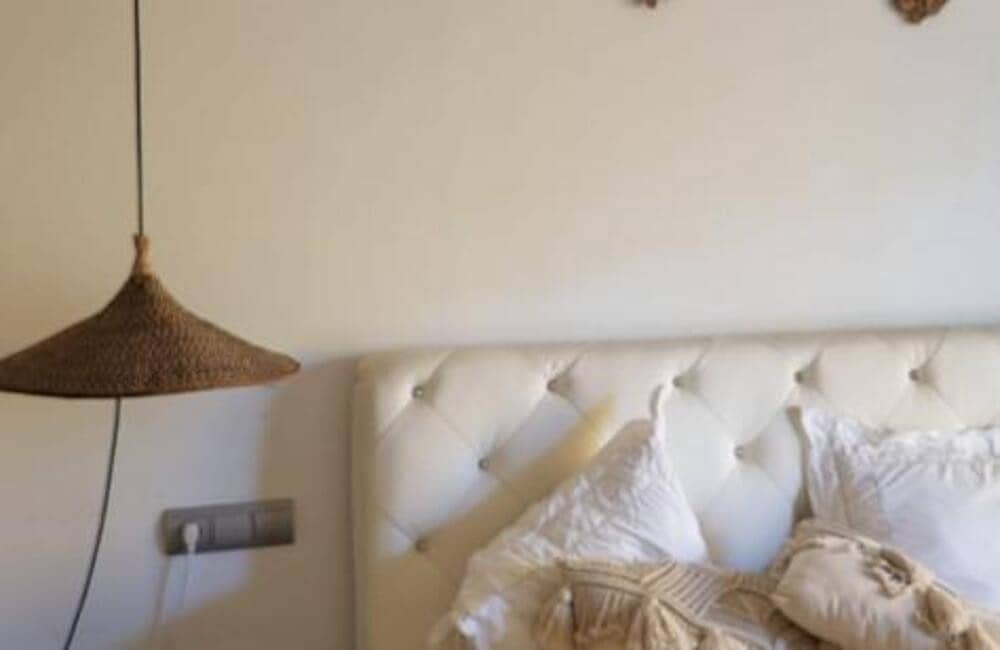 2 slaapkamer Appartement te huur in Benahavis met zwembad - € 2.000 (Ref: 9439040)