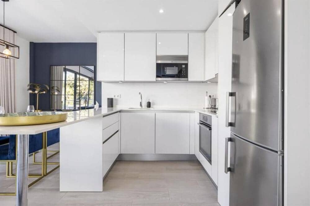 3 makuuhuone Kattohuoneisto vuokrattavana paikassa Marbella mukana uima-altaan 
autotalli - 5 500 € (Ref: 9445541)