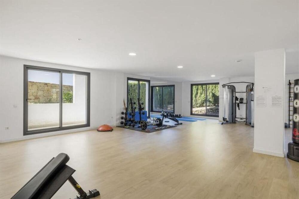 3 makuuhuone Kattohuoneisto vuokrattavana paikassa Marbella mukana uima-altaan 
autotalli - 5 500 € (Ref: 9445541)