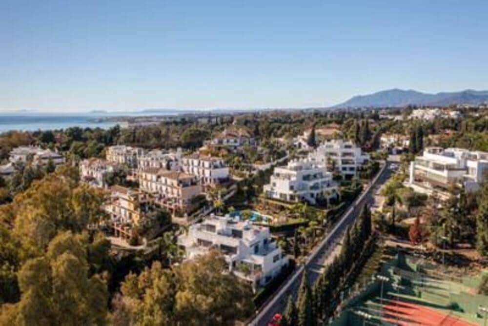 3 makuuhuone Kattohuoneisto vuokrattavana paikassa Marbella mukana uima-altaan 
autotalli - 5 500 € (Ref: 9445541)