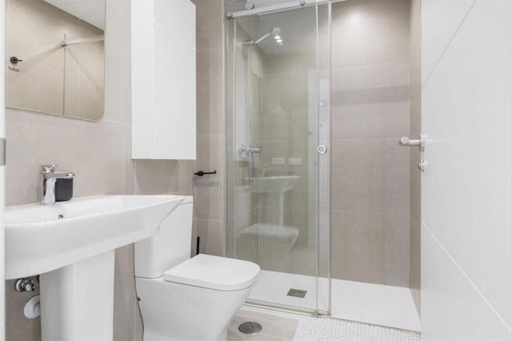 3 makuuhuone Kattohuoneisto vuokrattavana paikassa Marbella mukana uima-altaan 
autotalli - 5 500 € (Ref: 9445541)