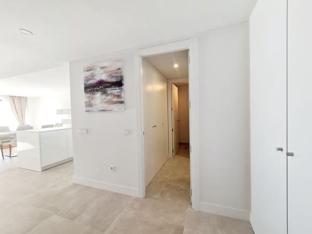 3 soveværelse Byhus til leje i El Chaparral, Mijas med swimmingpool garage - € 3.800 (Ref: 9445542)