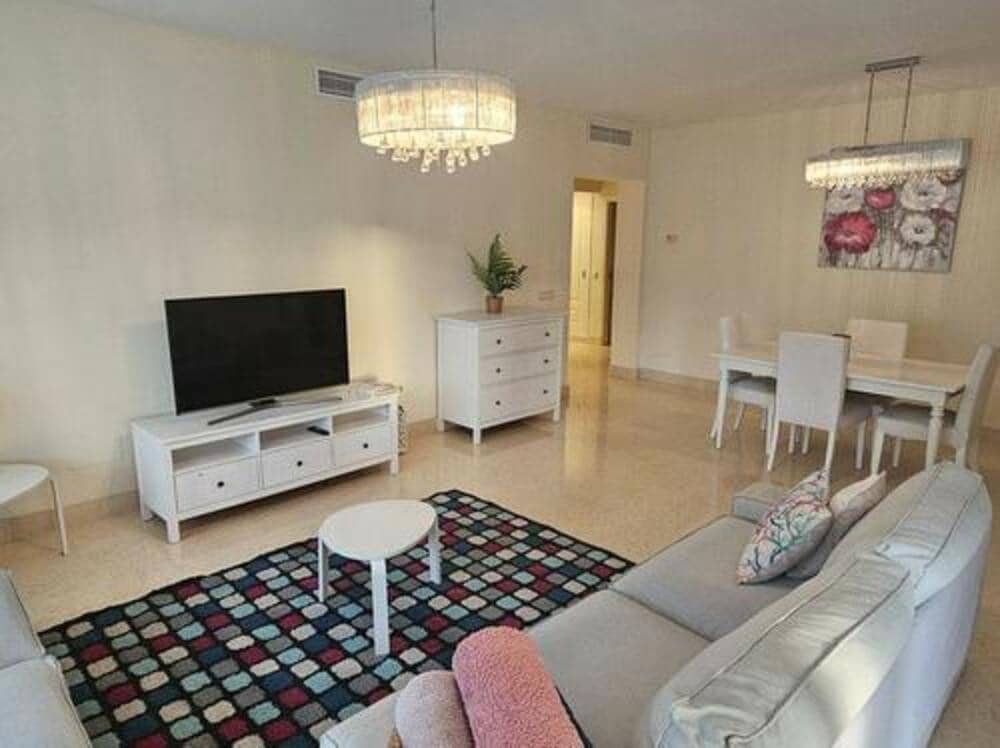 2 bedroom Apartment for rent in Benahavis with pool garage - € 2,200 (Ref: 9448520)