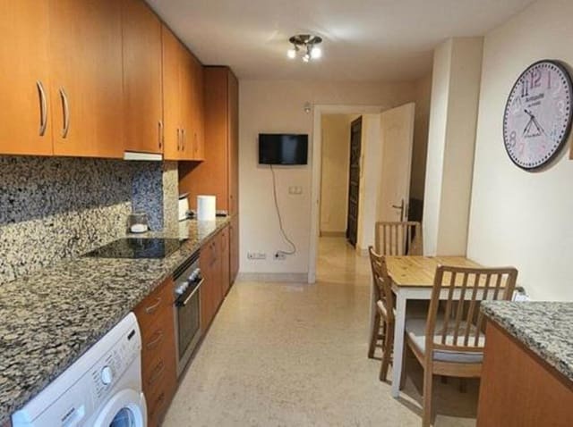 2 Zimmer Apartment zu vermieten in Los Arqueros - Puerto del Almendro, Benahavís mit Pool Garage - 2.200 € (Ref: 9448520)
