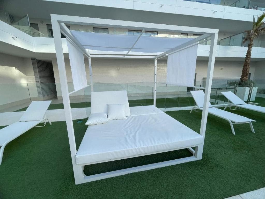 2 quarto Apartamento para arrendar em Marbella com piscina garagem - 2 300 € (Ref: 9450430)