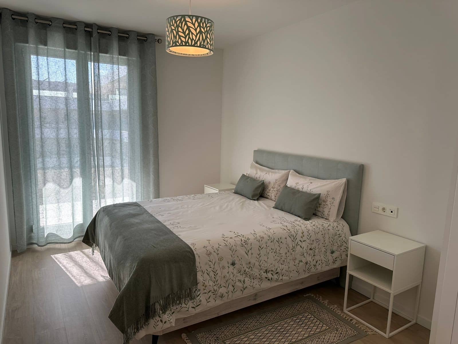 2 quarto Apartamento para arrendar em Marbella com piscina garagem - 2 300 € (Ref: 9450430)