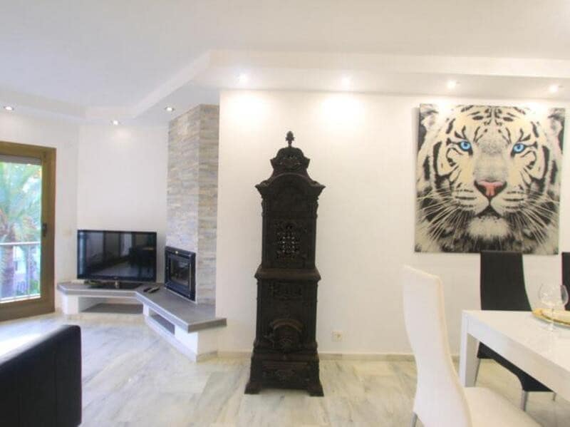 5 soveværelse Penthouse til salg i Marbella med swimmingpool garage - € 990.000 (Ref: 9450431)