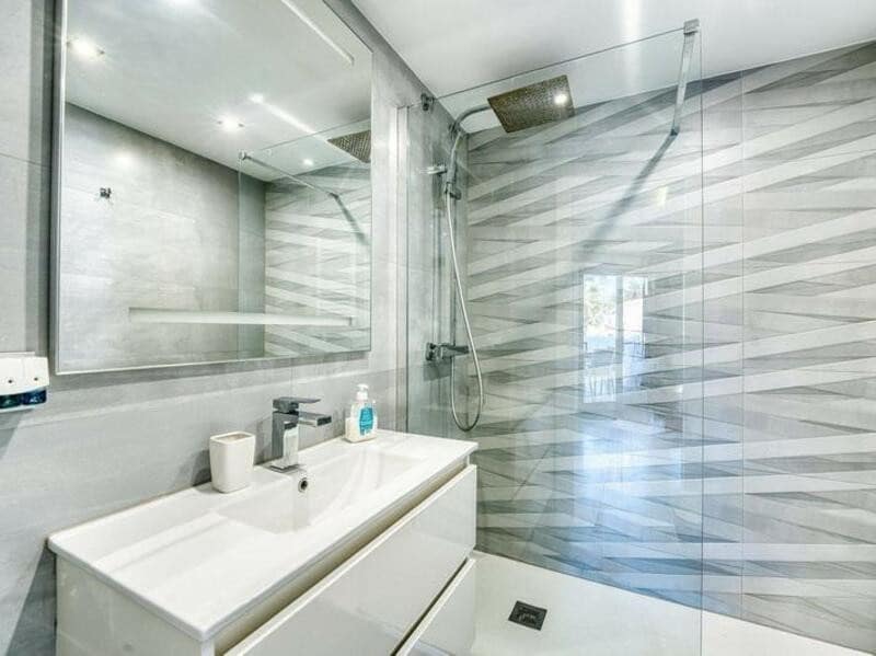 5 soveværelse Penthouse til salg i Marbella med swimmingpool garage - € 990.000 (Ref: 9450431)