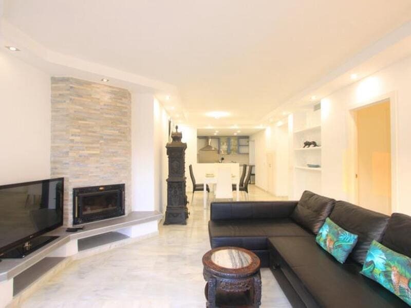 5 soveværelse Penthouse til salg i Marbella med swimmingpool garage - € 990.000 (Ref: 9450431)