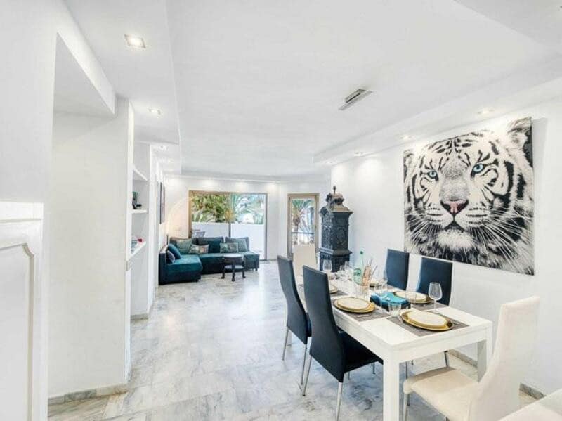 5 makuuhuone Kattohuoneisto myytävänä paikassa Marbella mukana uima-altaan 
autotalli - 990 000 € (Ref: 9450431)