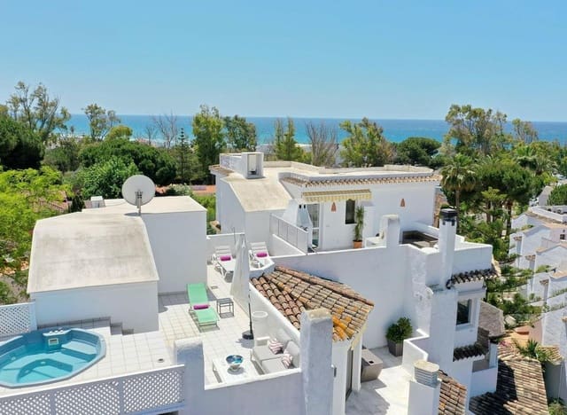 5 soverom Penthouse til salgs i Romana Playa, Marbella med svømmebasseng garasje - € 990 000 (Ref: 9450431)